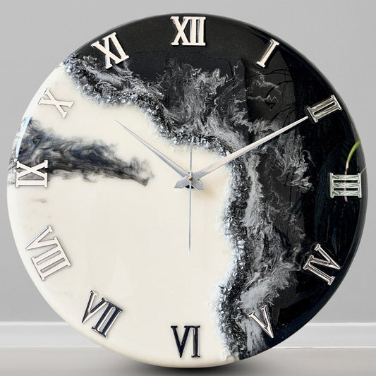 Smoke Silent Clock 27 Inches