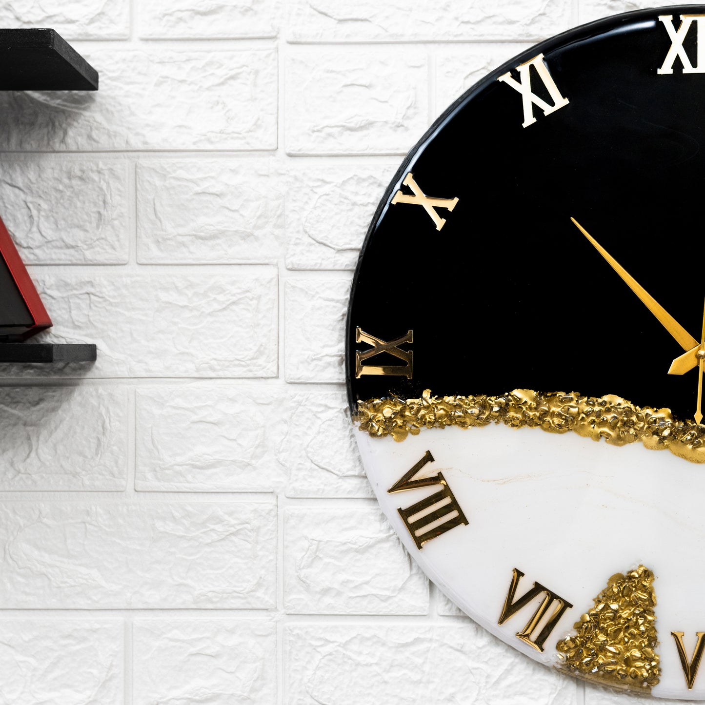 Black Peak Handmade Resin Clock 17.5 Inches