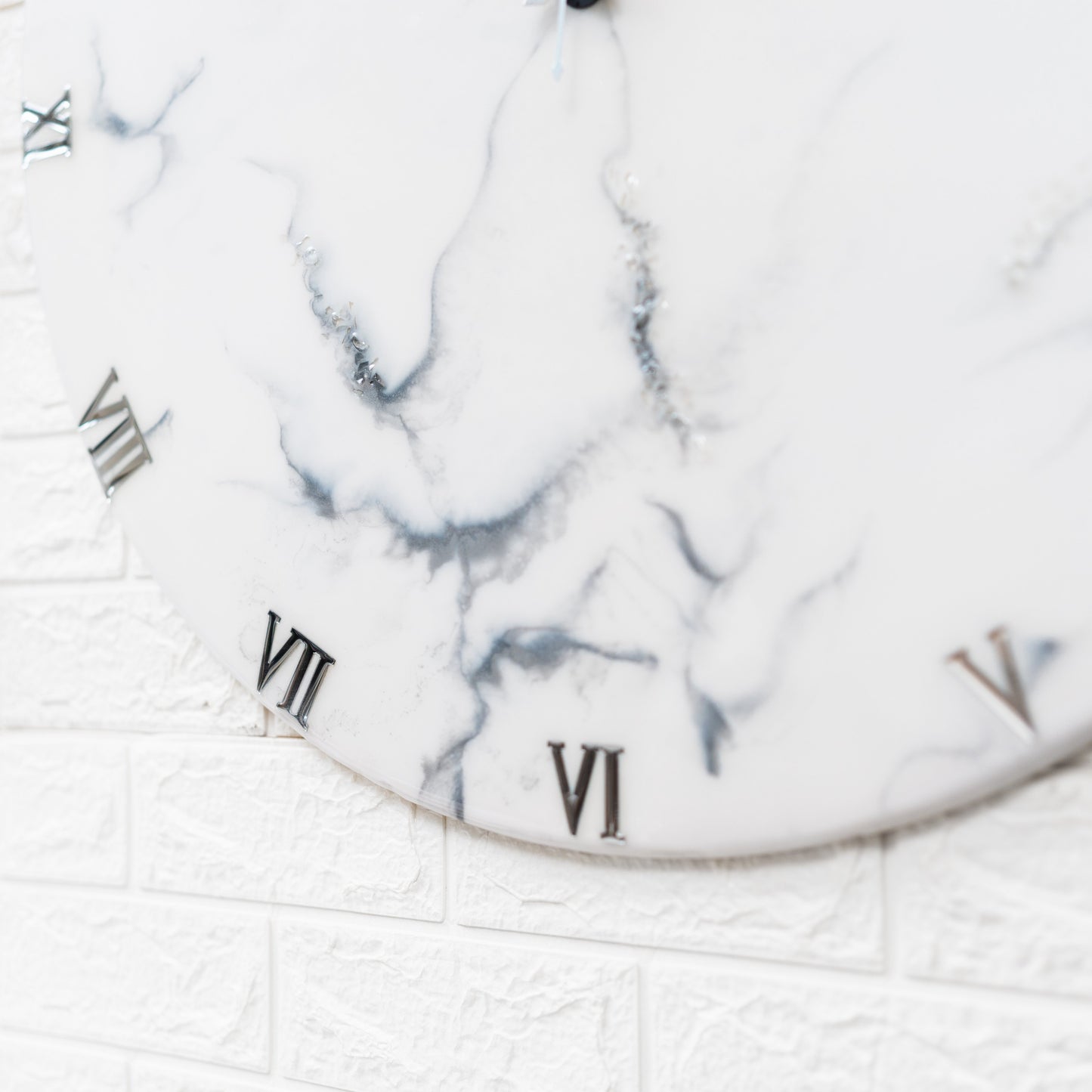 Silver Dust Handmade Resin Clock 17.5 Inches