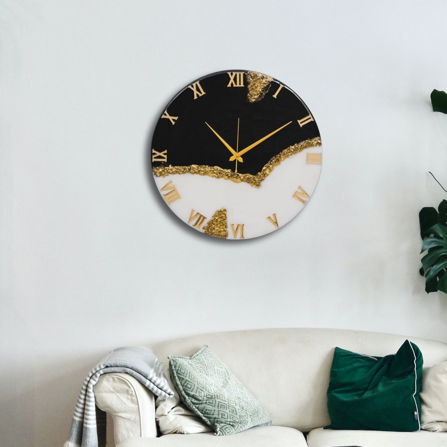 Black Peak Handmade Resin Clock 17.5 Inches