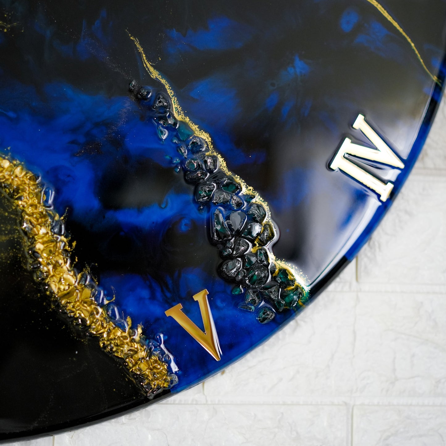 Blue Stunner Silent Wall Clock 27 Inches