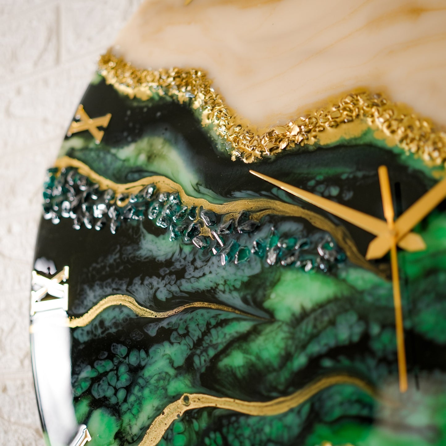 Green Pond Silent Wall Clock 27 Inches