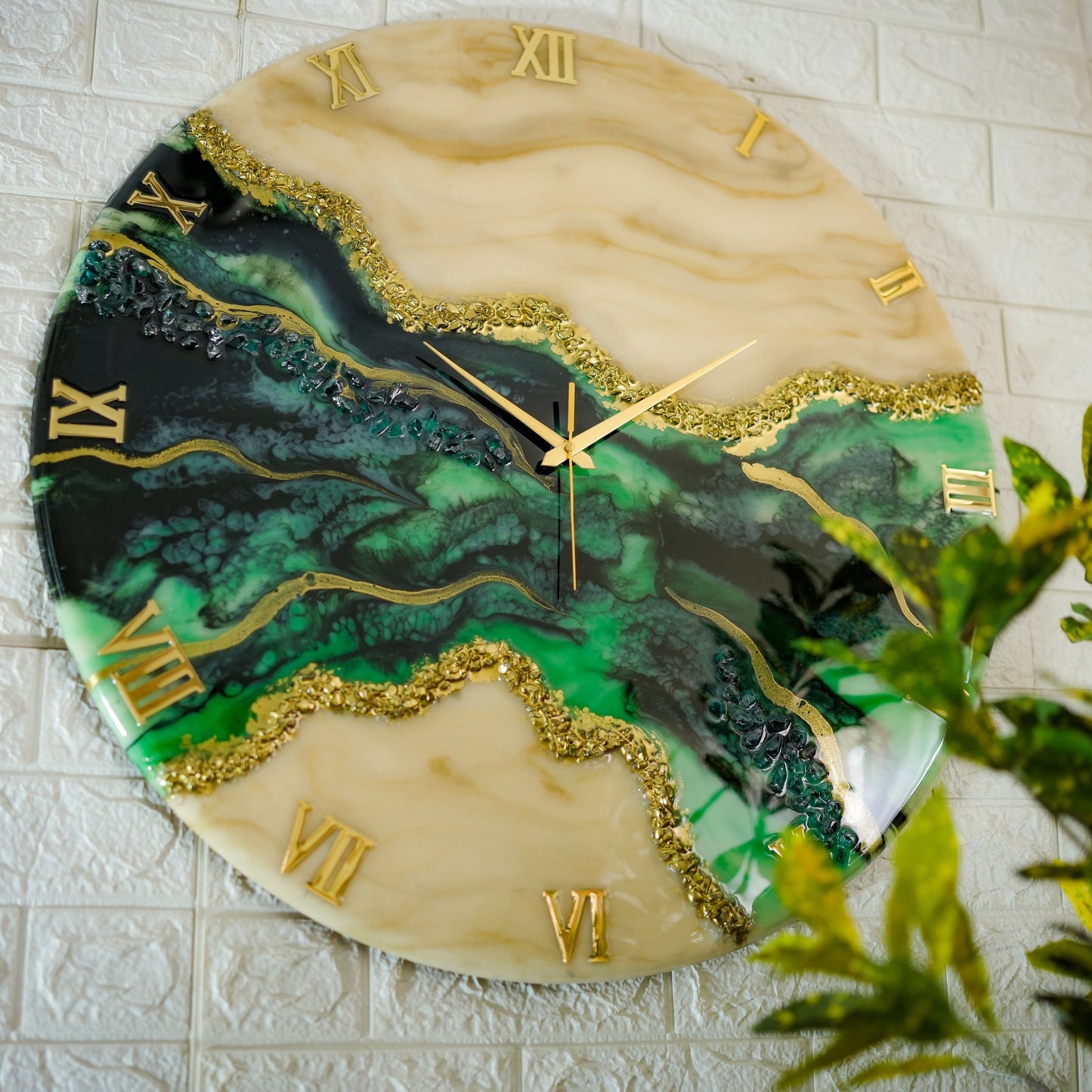 Green Pond Silent Wall Clock 27 Inches