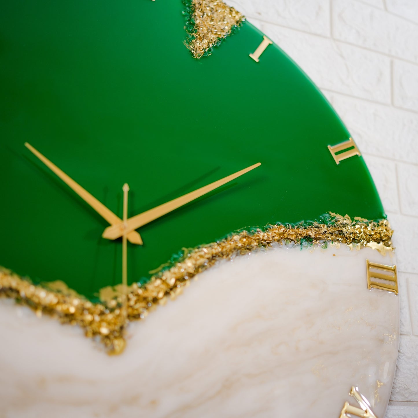 Green Peak Silent Wall Clock 27 Inches