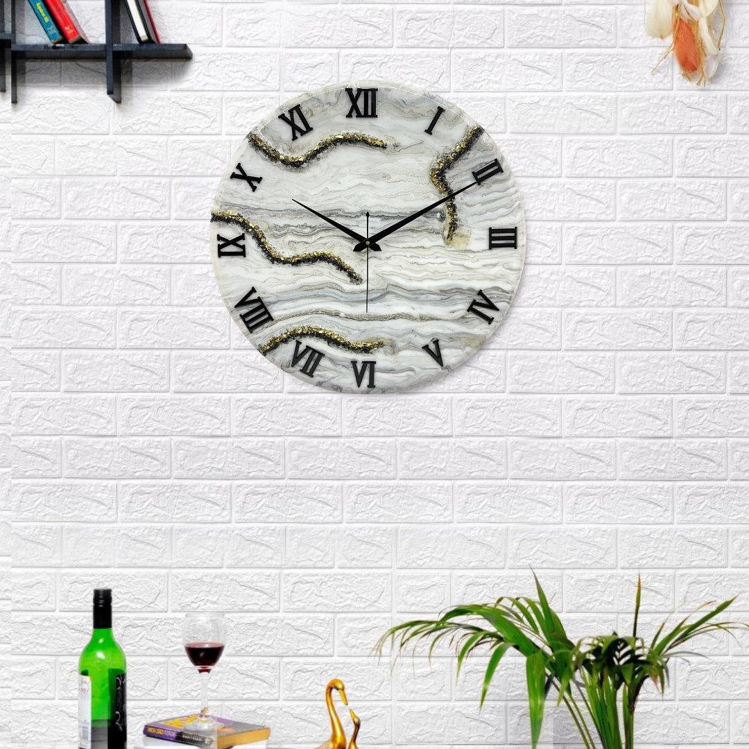 Black & White Desert Silent Wall Clock 17.5 Inches