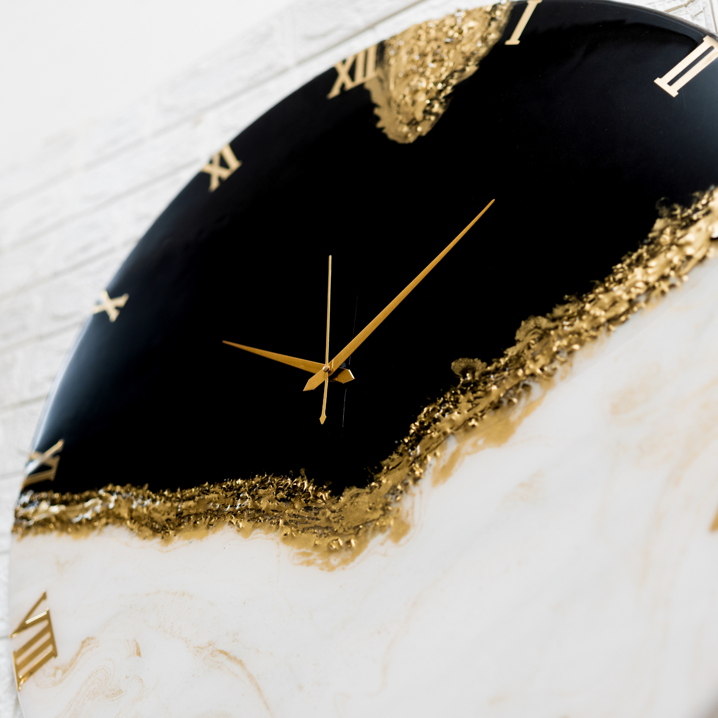Black Peak Silent Wall Clock 27 Inches