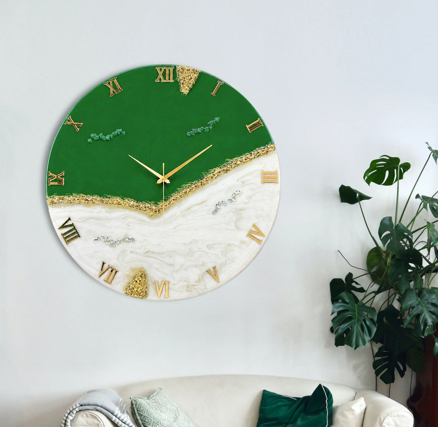 Green Peak Medium Size Silent Clock 17.5 Inches