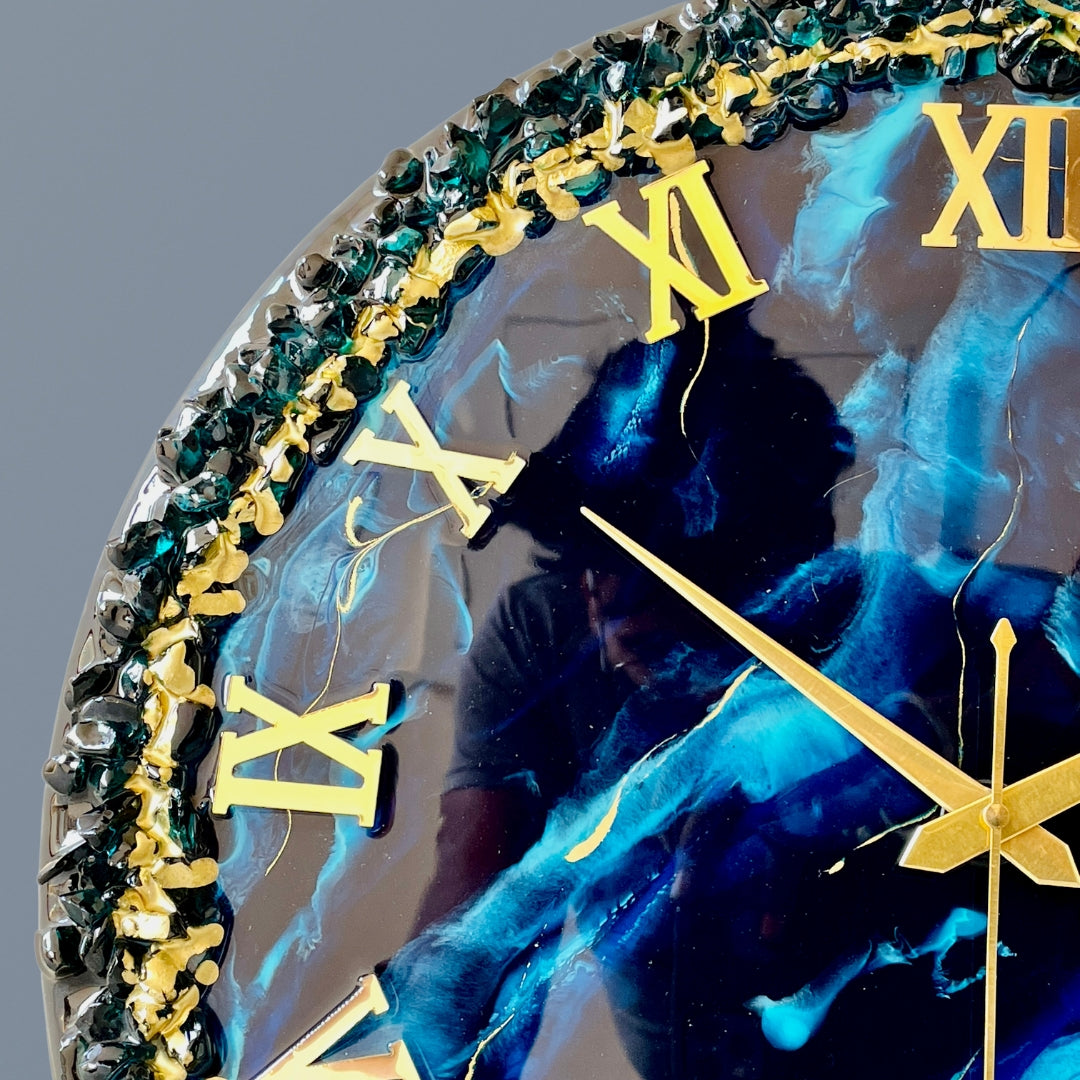 Blue Thunder Silent Clock 17.5 Inches
