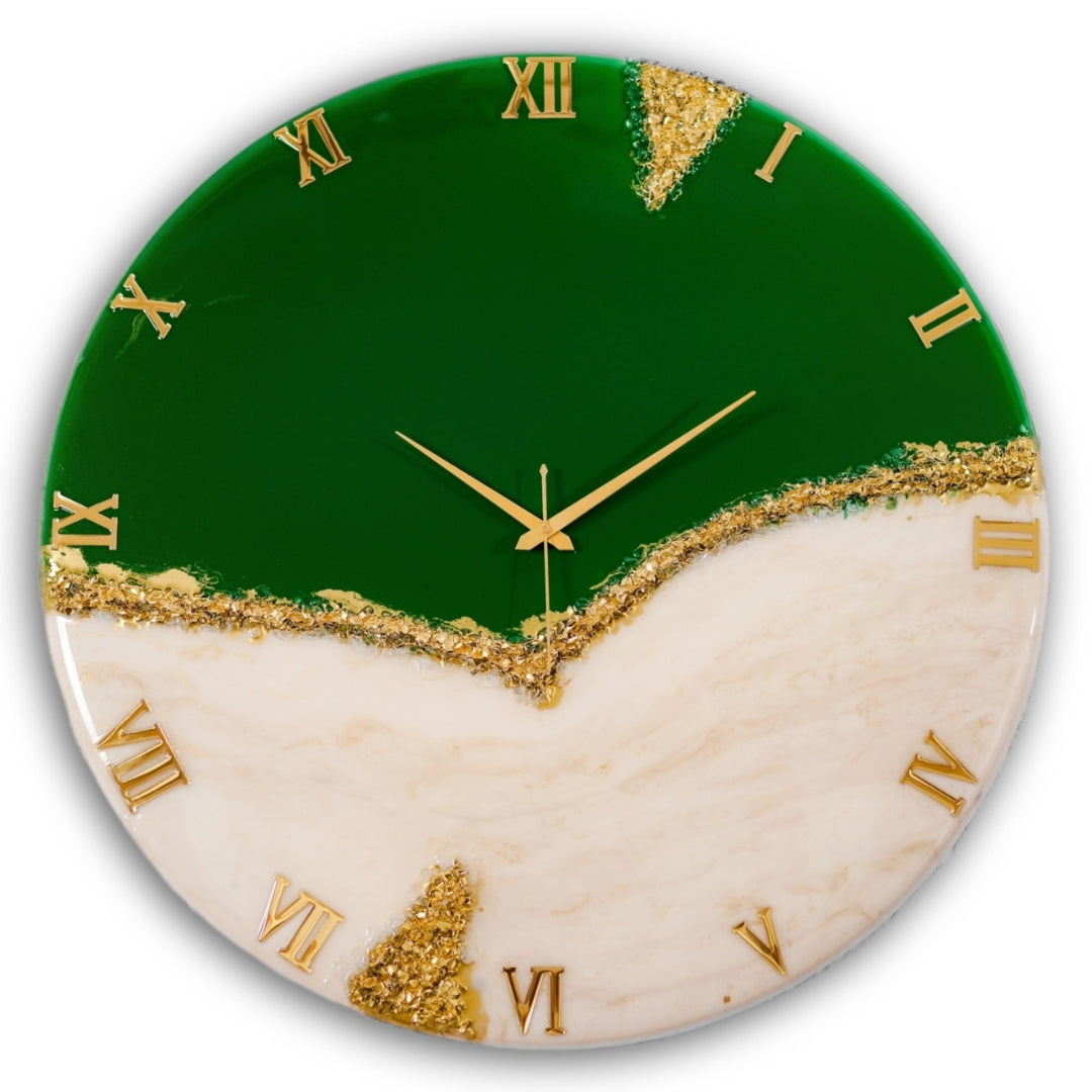 Green Peak Medium Size Silent Clock 17.5 Inches
