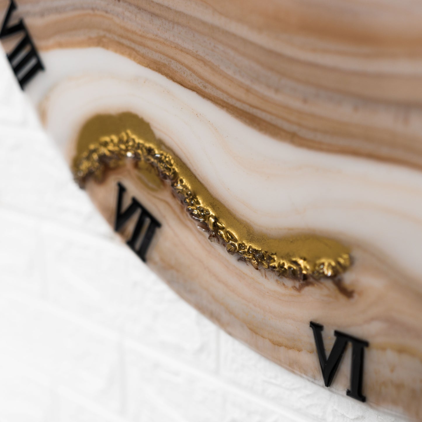 Sandy Resin Silent Wall Clock 27 Inches