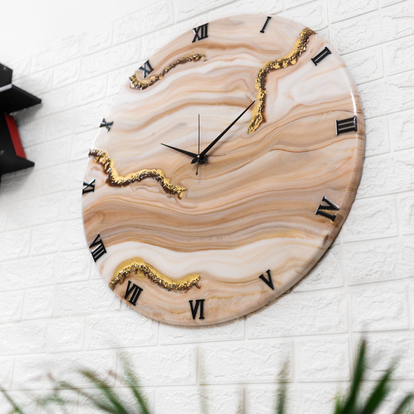 Sandy Resin Silent Wall Clock 27 Inches