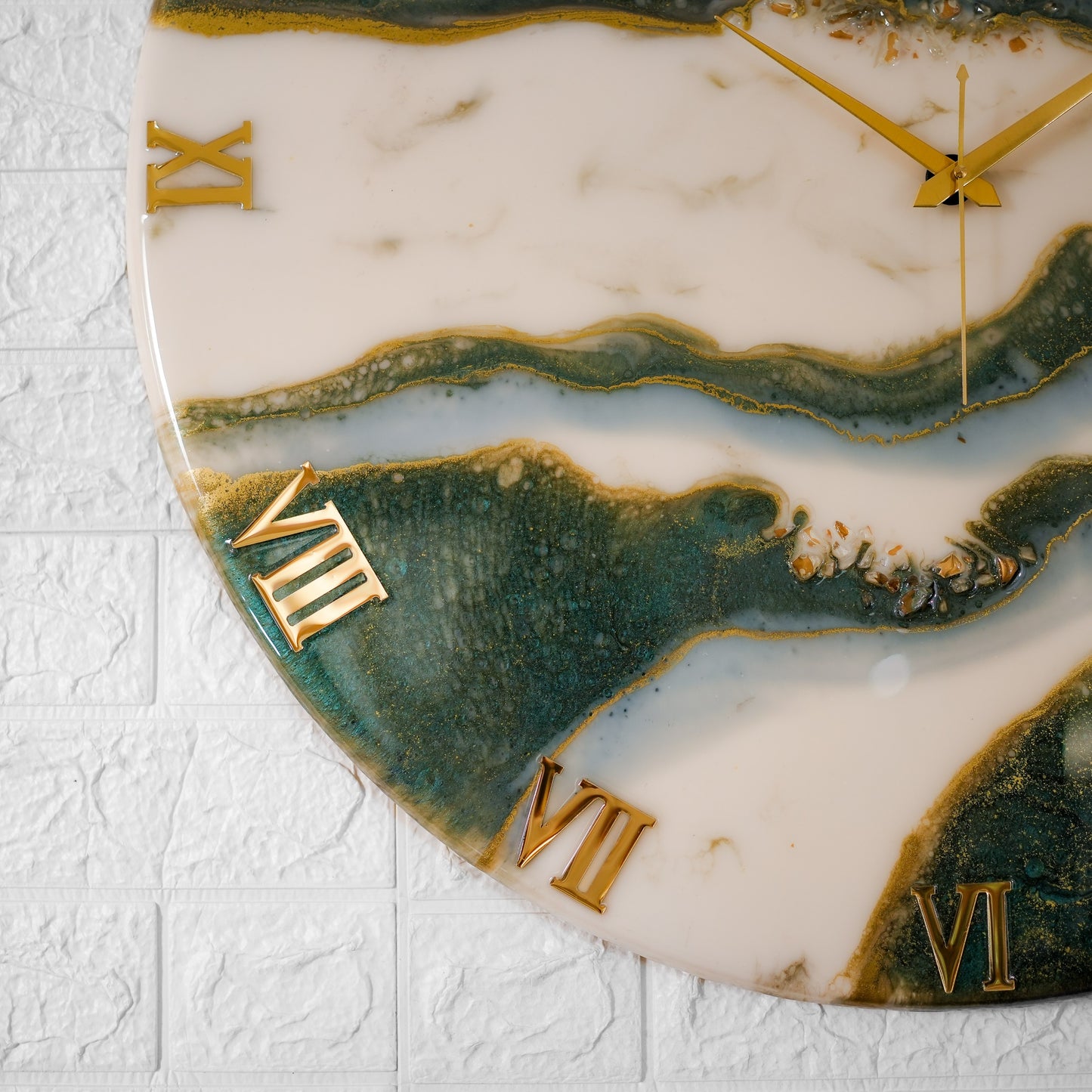 Olive Medium Size Silent Clock 17.5 Inches