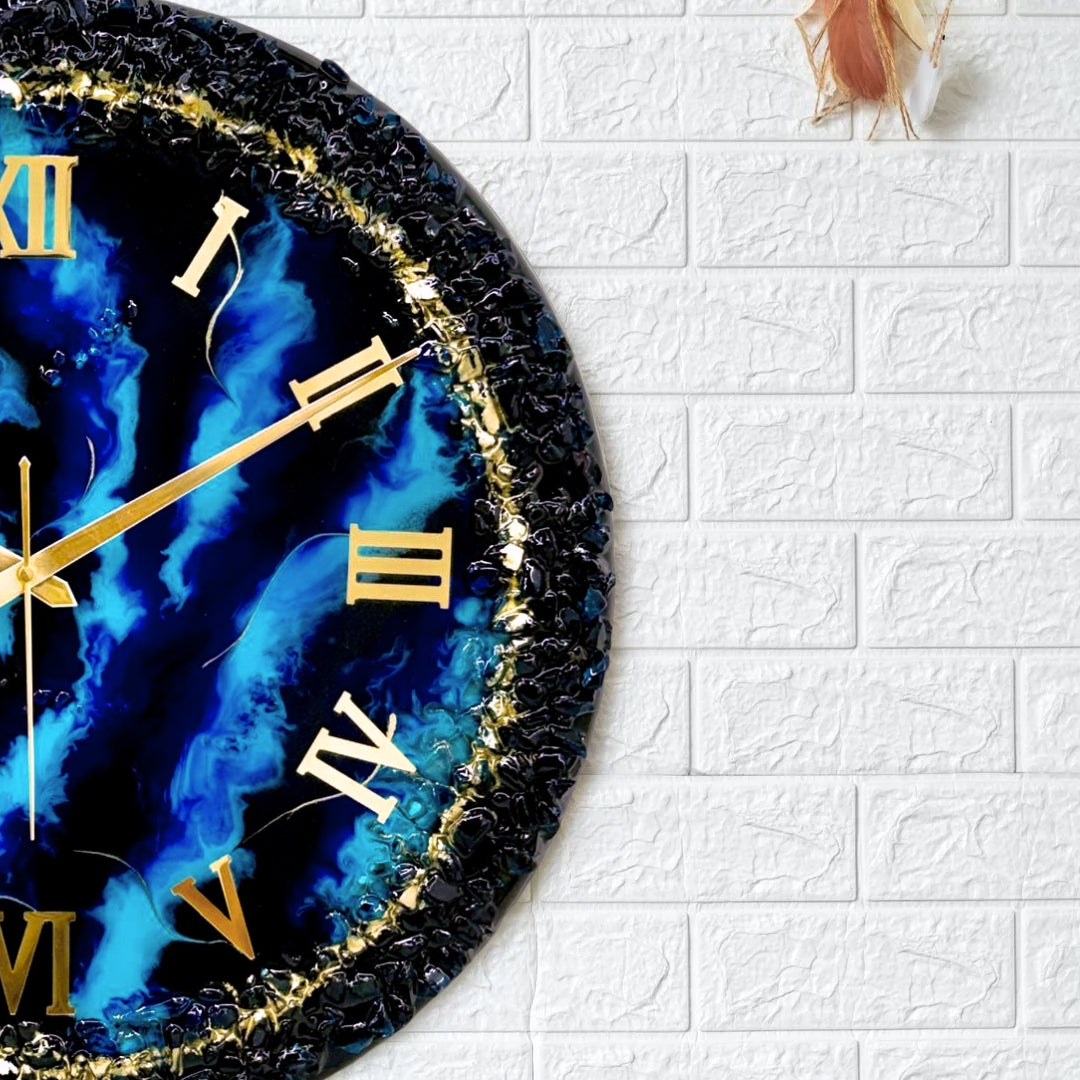 Blue Thunder Silent Clock 17.5 Inches