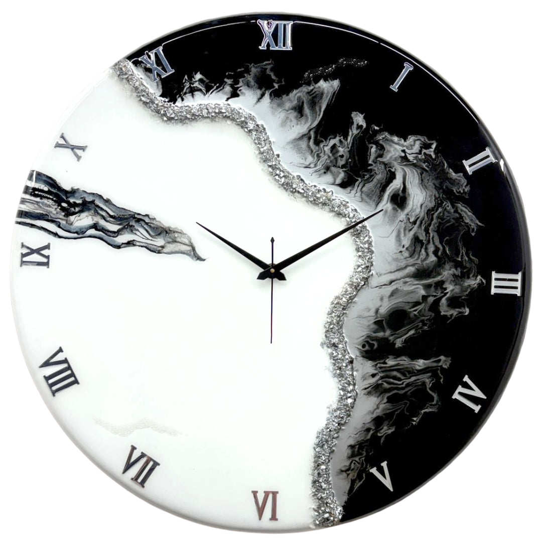 Smoke Silent Clock 17.5 inches