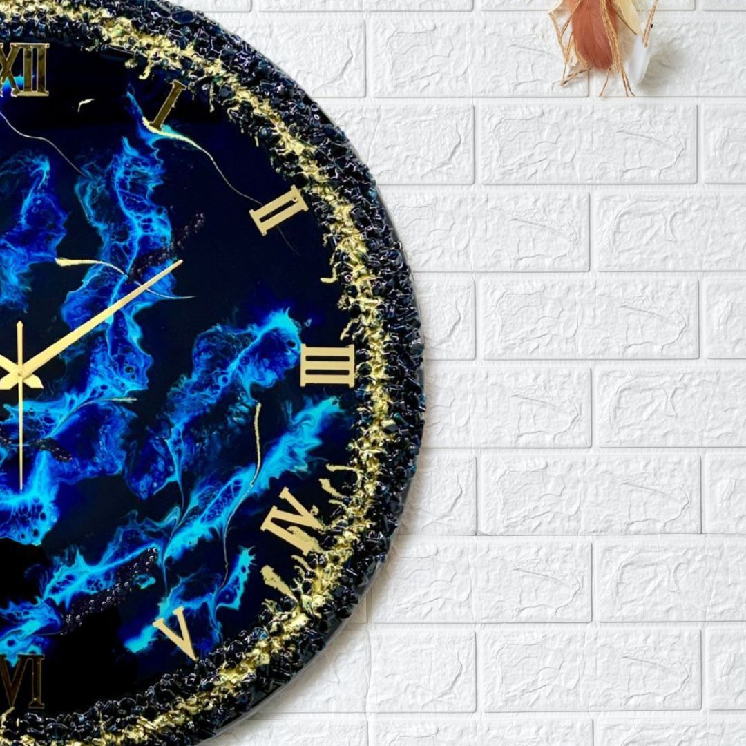 Blue Thunder Silent Clock 17.5 Inches