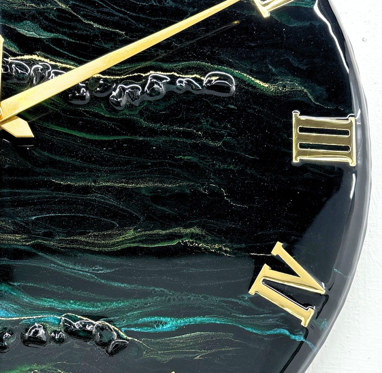 Green Forest Silent Clock 17.5 inches