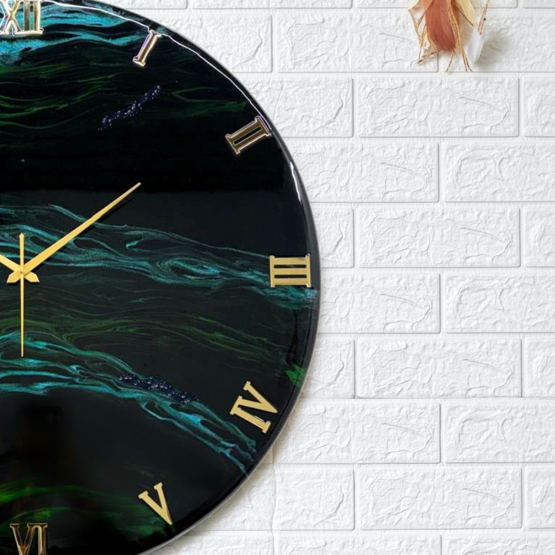 Lush Forest Silent Clock 27 Inches